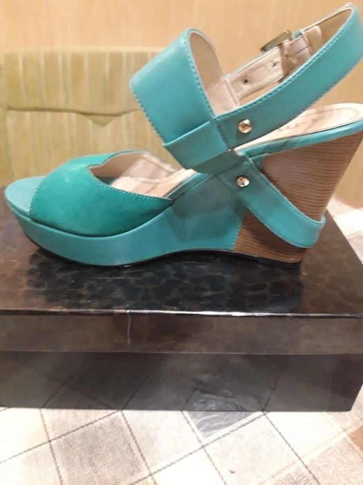 Летние босоножки