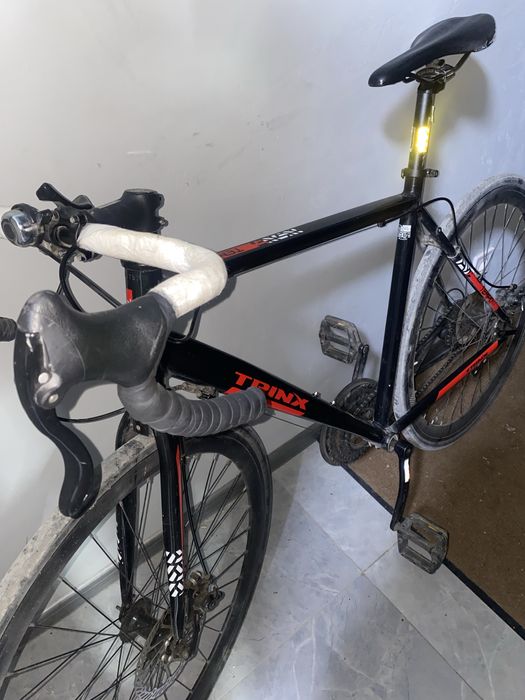 Шоссейный велосипед Trinx Tempo 1.1