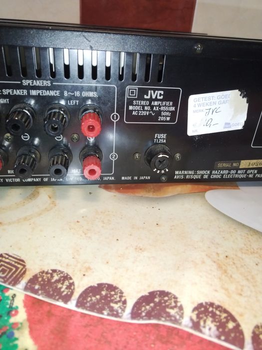 Vând amplificator JVC AX-R551