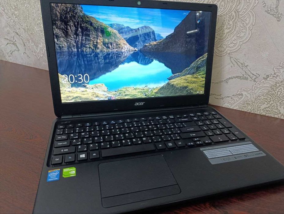 продам ноутбук acer aspire e1