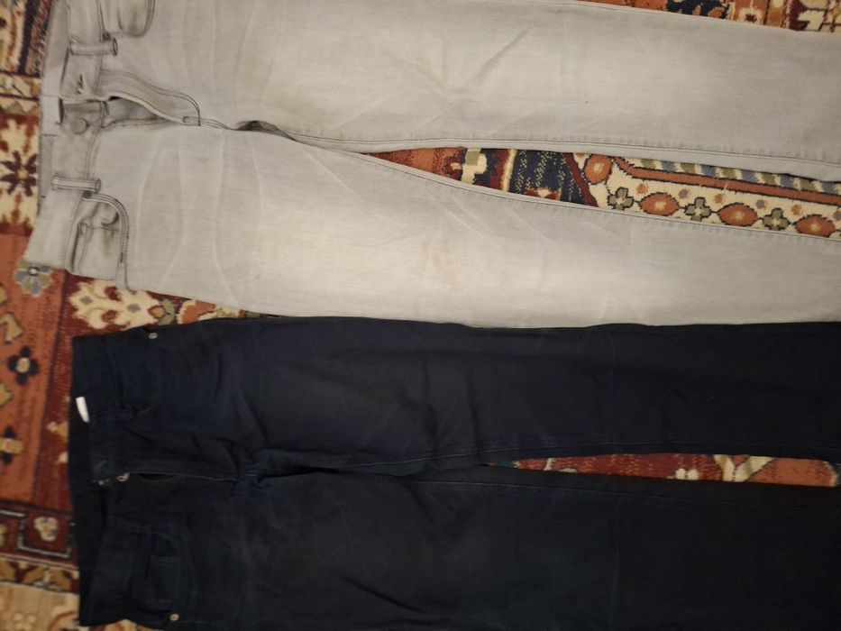 Продам  джинсы на мальчика