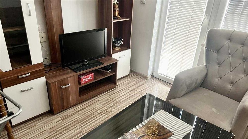 Дава се под наем Двустаен апартамент в Пловдив, Център - 64 кв.м за 300.9 € - Снимка #4