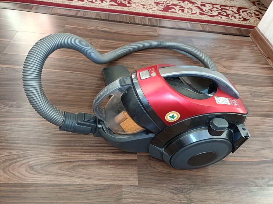 Пылесос LG V83209UHA