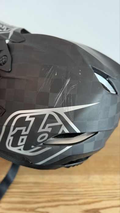 Casca MTB TLD D4 Carbon + Oakley Airbrake MX