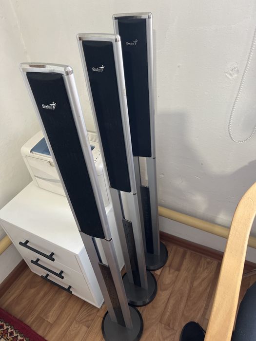 Колонки и буфер для домашнего кинотеатра