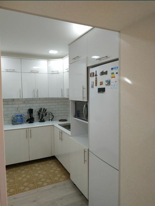 ® Чиланзар Е‼️ [45м²] балкон 1,5х3  средний ремонт 2/4/4 продается.