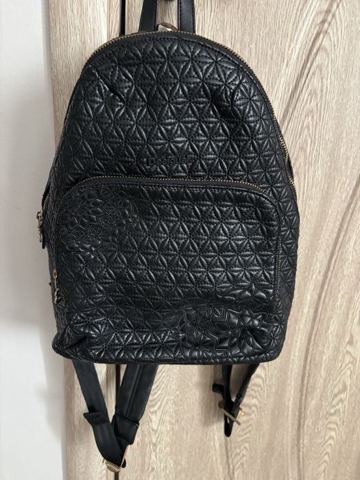 Desigual черна чанта раница