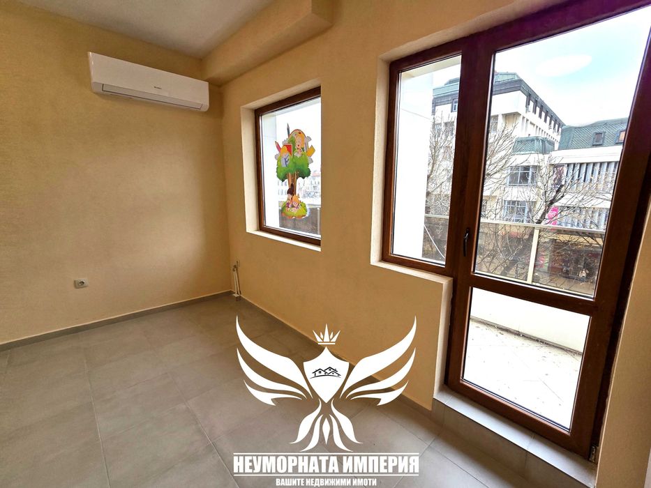 Дава се под наем Офис в Асеновград - 107 кв.м за 615 € - Снимка #2