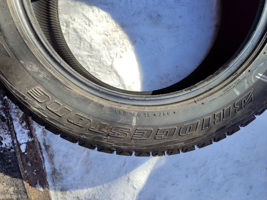 Шины зимние Bridgestone Blizzak 235/60/18