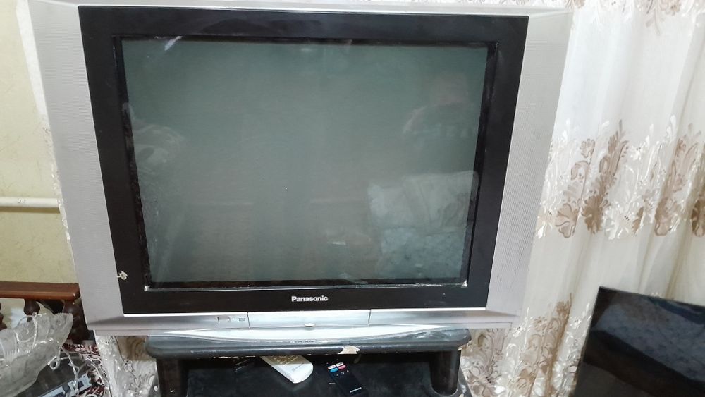 Телевизор б/у понасоник