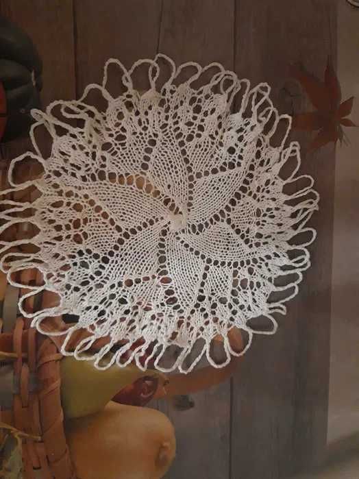 Продавам ажурни салфетки