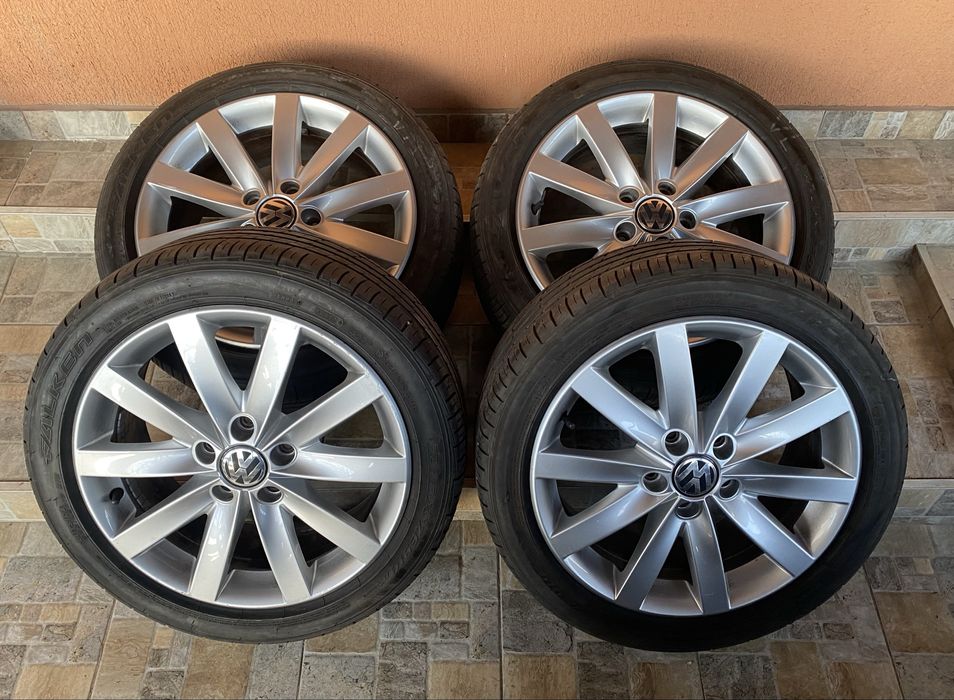 Jante R17 originale Vw Anvelope foarte bune 225/45 Falken
