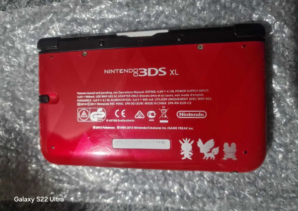 Nintendo 3DS XL Pokemon X & Y Limited Edition Red Original!