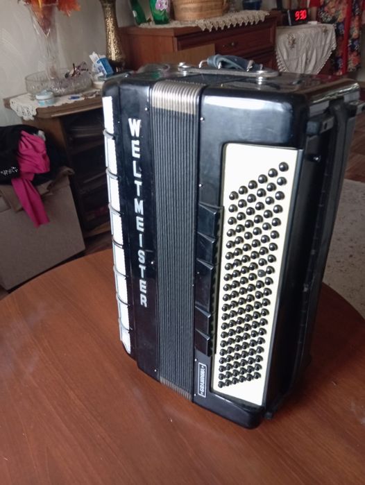 Баян аккордеон гармошка