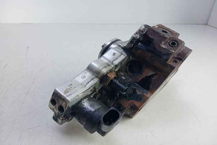 Pompa inalte   pompa inalta presiune A6460700101 Mercedes-Benz Sprint