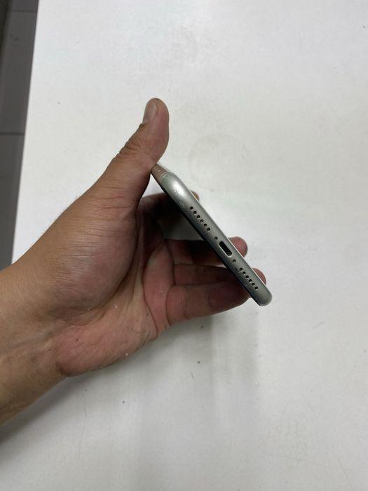Iphone 11 (64GB) в идеальном состояний