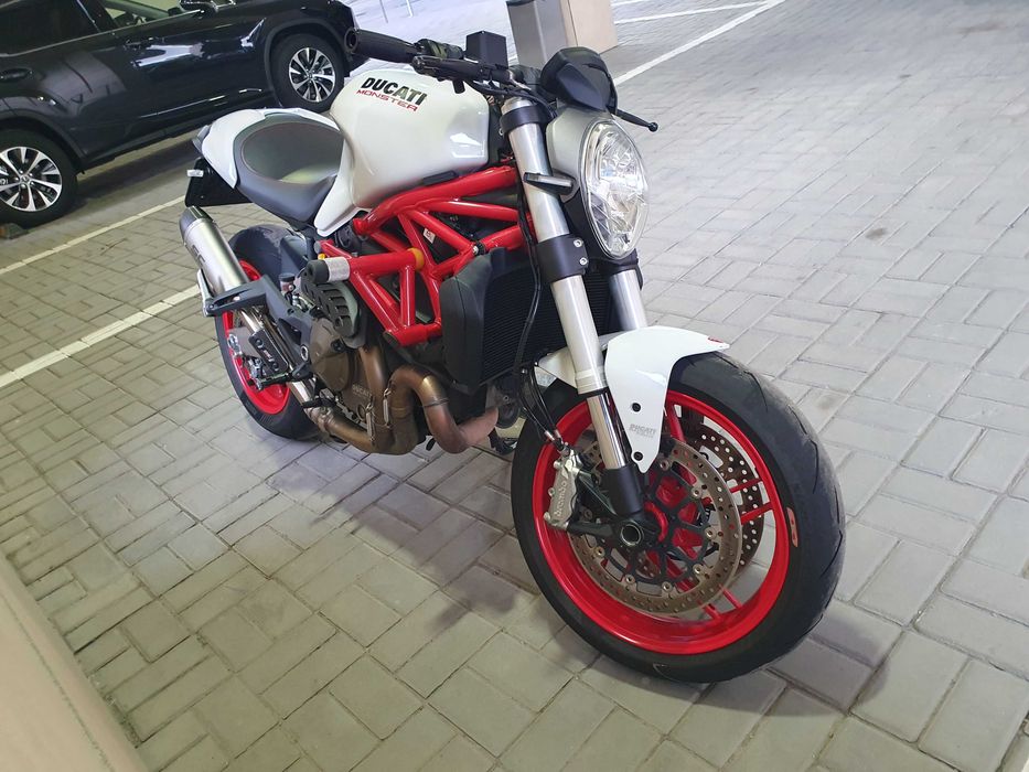 Ducati Monster 821