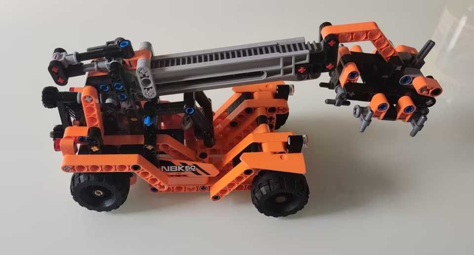Lego Tehnic 42062 : Container Yard