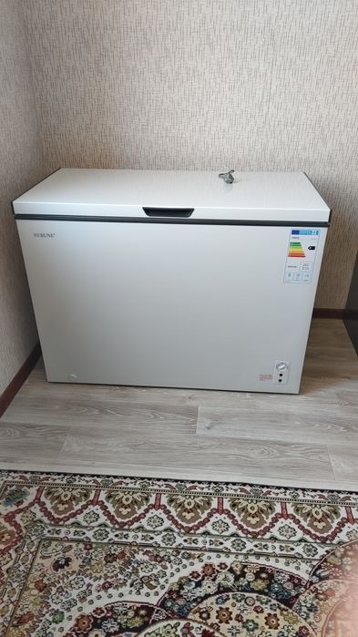 Морозильник  новый