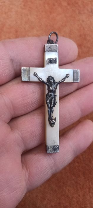 Lot 3 Cruciulițe vechi 3 Cruciulițe vechi,