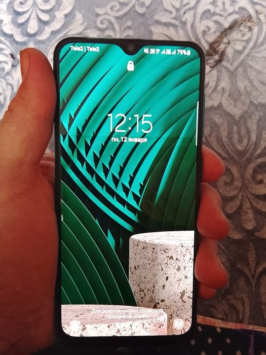 Срочно продам телефон