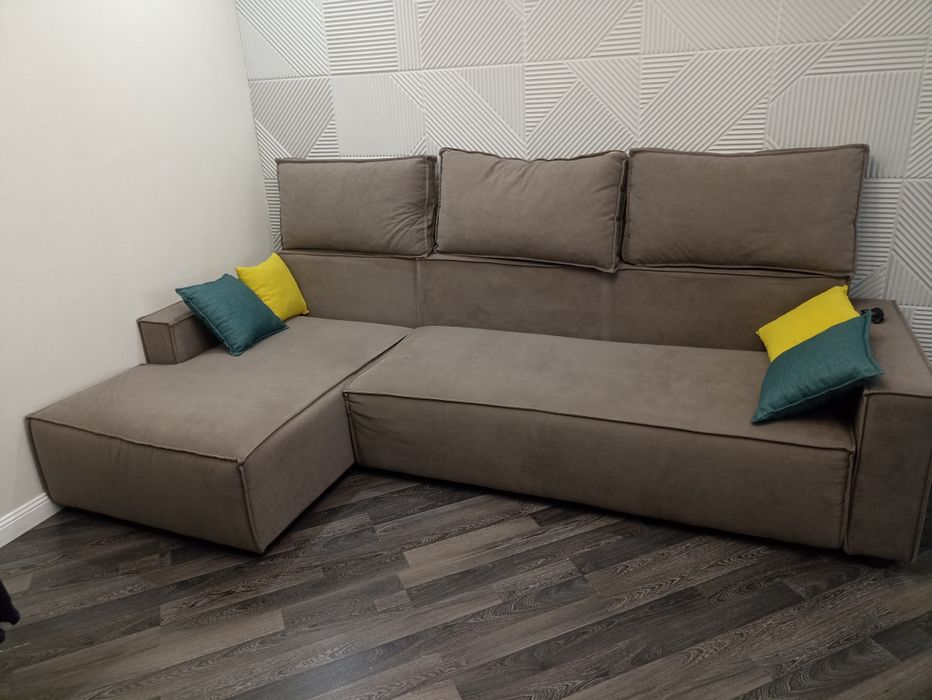 Продам диван почти новый