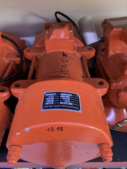 Вибратор площадочный 220V,380V от 0,37квт до 3квт