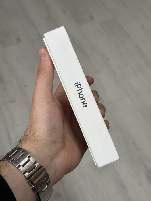 iPhone 16e / 128 GB / Nou / Sigilat / 0 Folosiri / Negru / Garantie