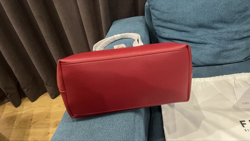 Furla MIA SOFIA Tote L shoulder bag.100% ориг,със сериен номер,етикети