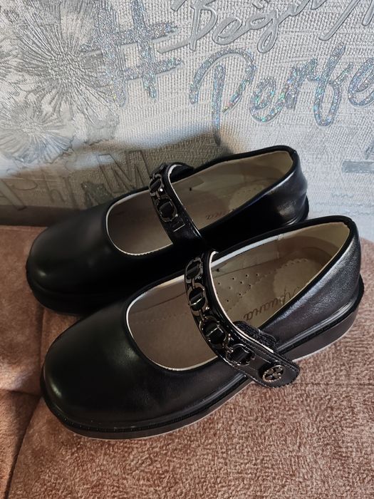 Туфли на девочку