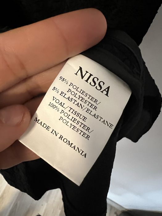 Rochie neagră de la Niss cu funduțe