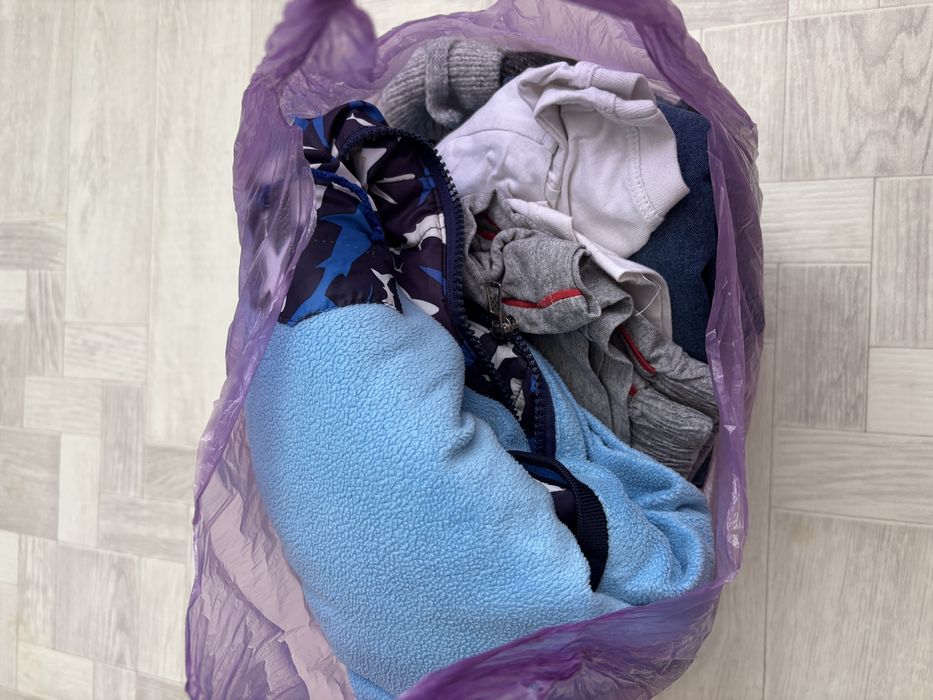 Отдам детские вещи. Бесплатно!