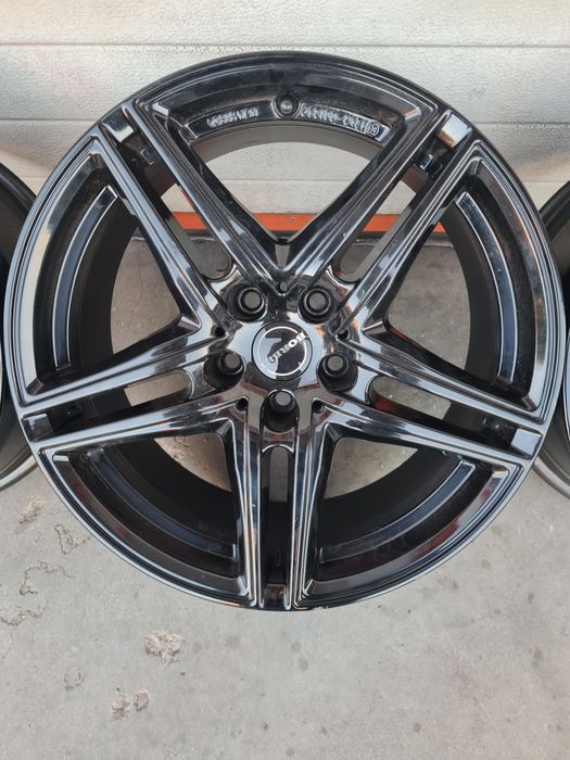 Джанти BORBET за VW AUDI SEAT SKODA BMW Mercedes R18 5x112 ET30 8J