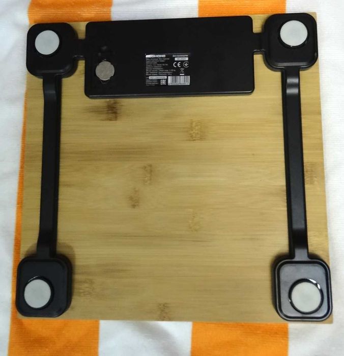 Весы напольные электронные Vitek и Redmond