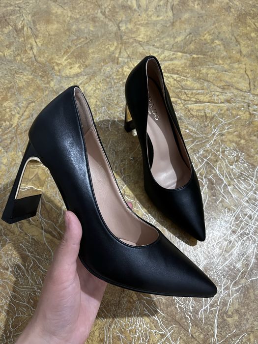 Туфли от PRADA натуральная кожа.