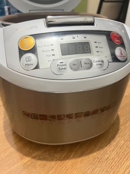 Vând multicooker Philips model HD3037/70