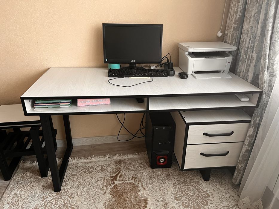 Срочно Кровать 2 тумбы