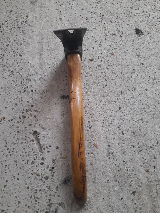 Tesla ciocan pt lemn