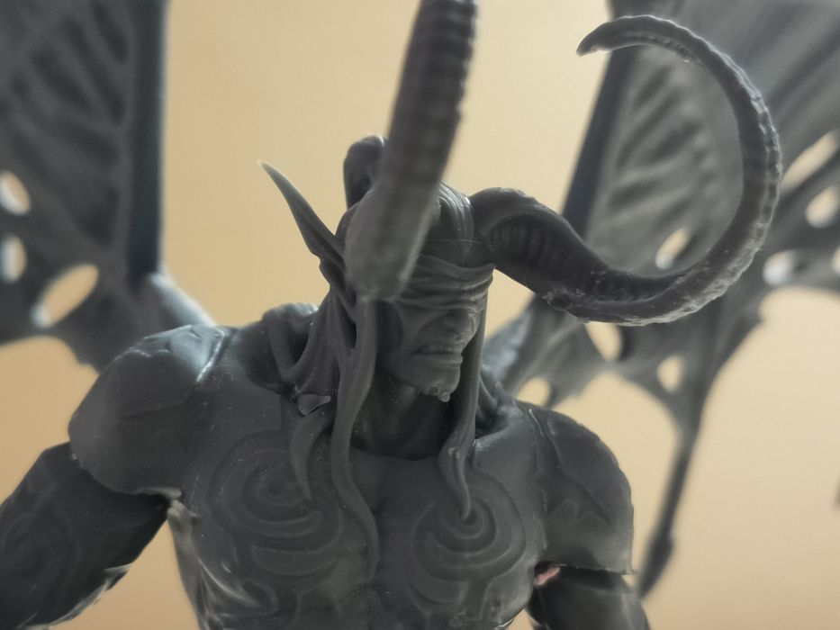 Figurină Illidan imprimată 3D – aprox. 15 cm (Nepictată, în piese)