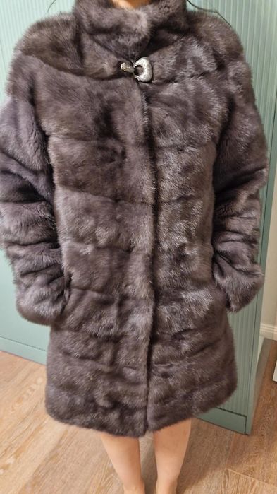 Продам норковый шубы разные