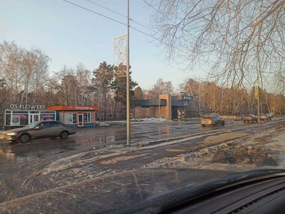 Отличный участок у парка!