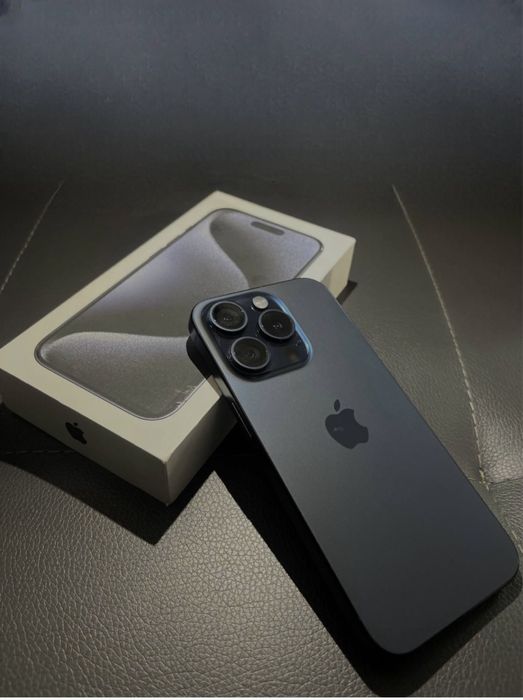 Продам айфон 15 про