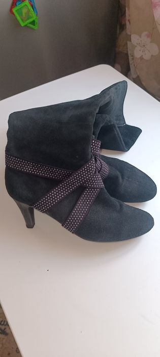 Продам сапоги (замша натуральная)