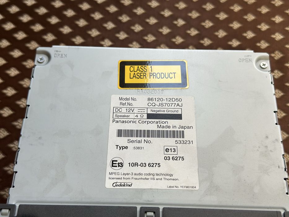 Магнитофон на Toyota Corolla