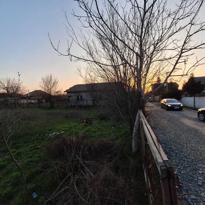 Vand teren intravilan in Valea Dacilor