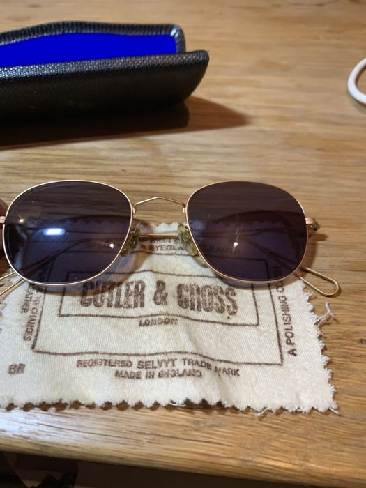 Ochelari de soare Cutler and Gross