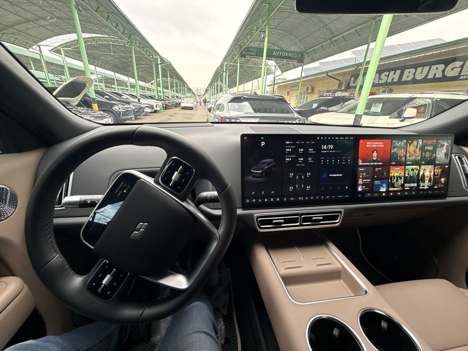 Li 9 Ultra lixiang li restaling kofe salon bronza stoyka 2026