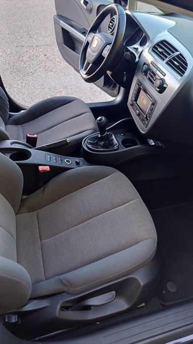 SEAT Leon 2012 — imagine 4