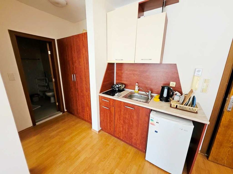 Продава се Двустаен апартамент в к.к. Слънчев бряг - 63 кв.м за 1080 €/кв.м - Снимка #3