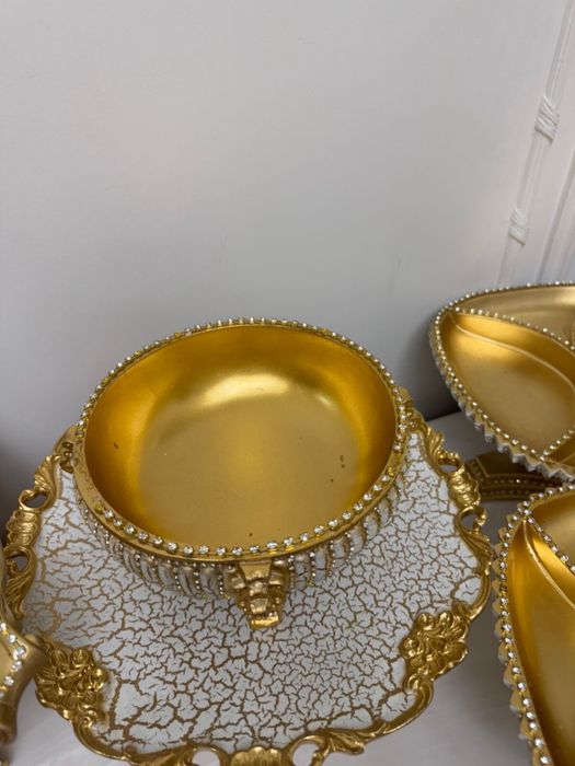 Продам сервиз в хорошом состоянии